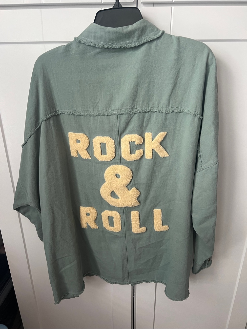 DAVI & DANI Sage Green Lightweight Button-Front Shirt Jacket